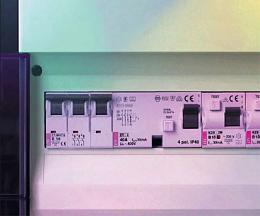 ETIBOX (Пластиковые металлопластик. распред. щиты ECH, ECTECM, ECGERP, SB IP66, KVR, EPC, WRP, EDS.JPG